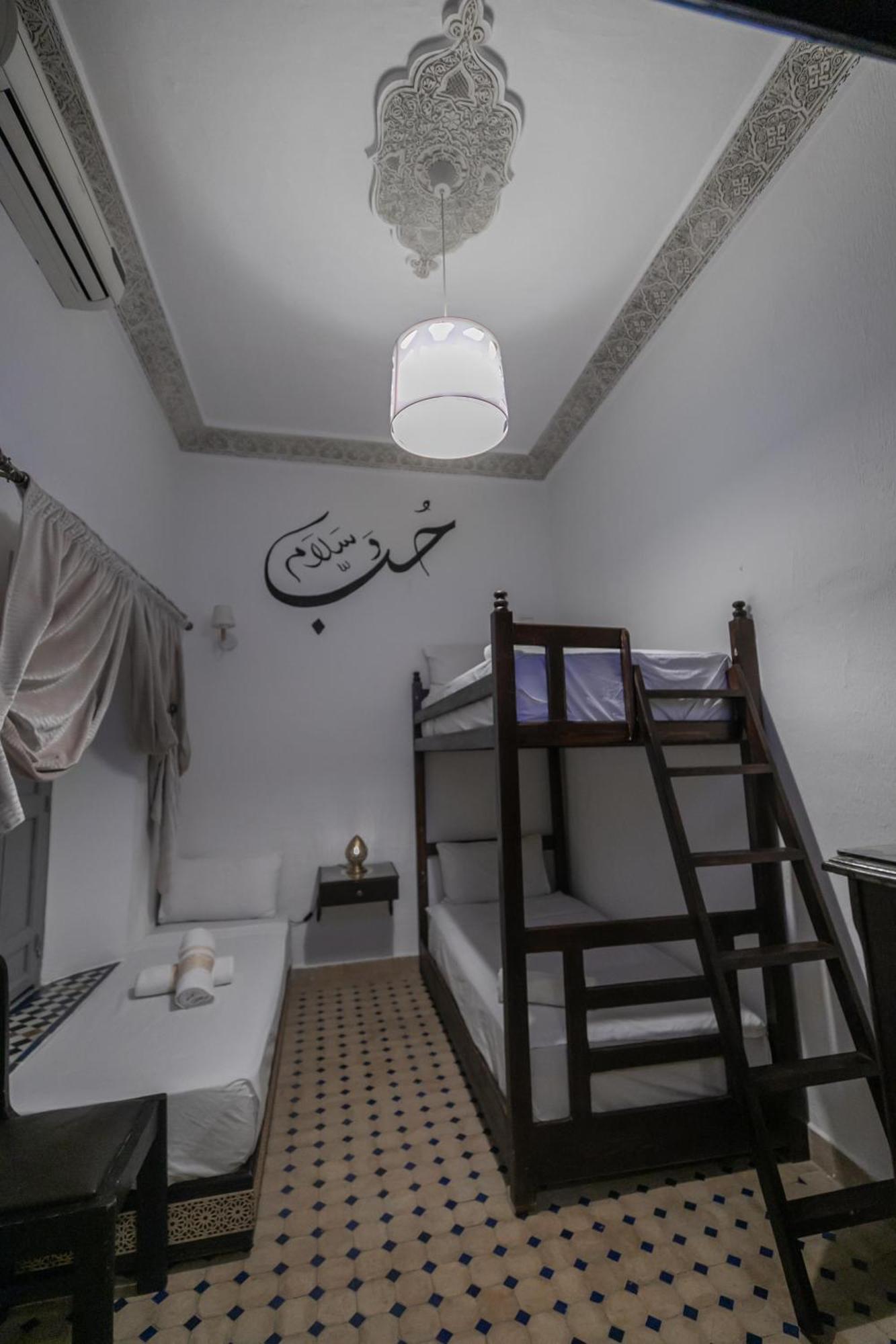 Riad Skilfo Fez Buitenkant foto