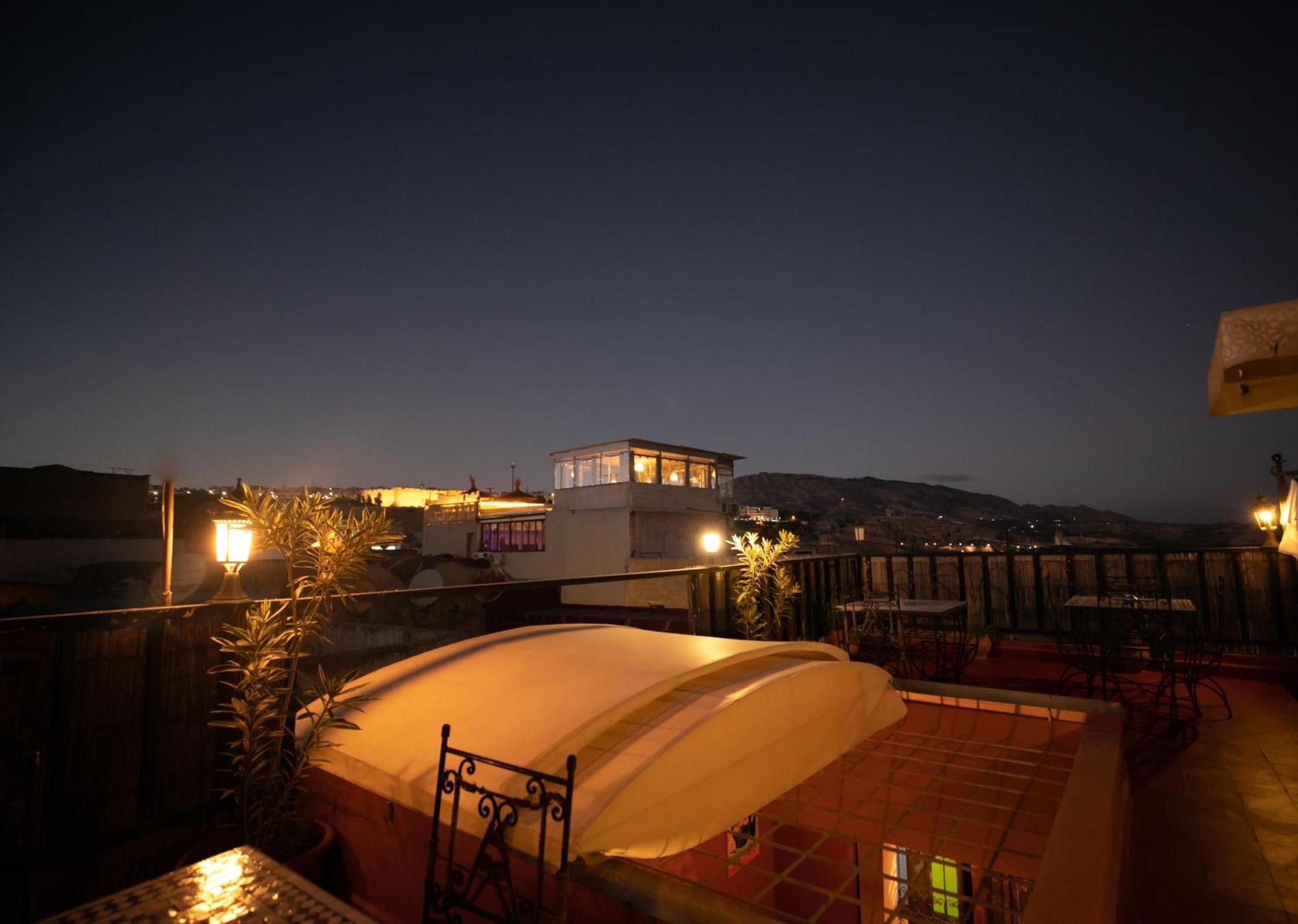 Riad Skilfo Fez Buitenkant foto